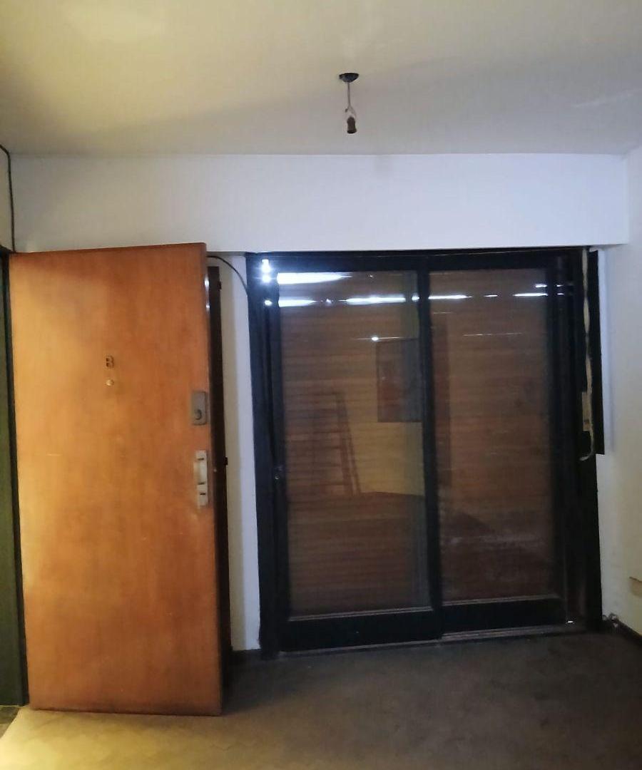 Foto de EXCELENTE DEPARTAMENTO 2 AMBIENTES A METROS DE LA ESTACION, imagen 2