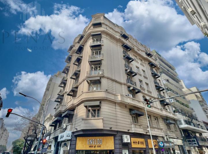 OFICINA  RECICLADA  DE ESTILO FRANCÉS -  200 m2  - RECOLETA 2