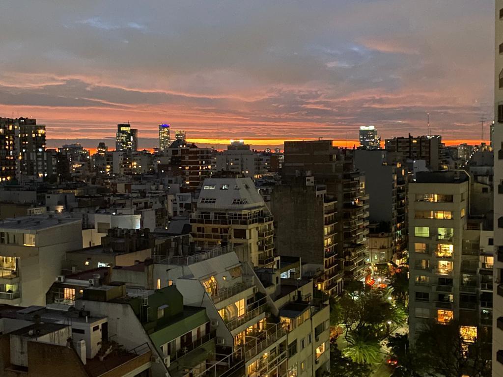 Departamento 4 Dorm. - Escritorio - Cocheras - Piscina 5
