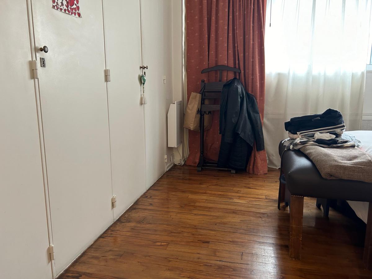 Departamento 4 Dorm. - Cochera - Dependencia - Apto Prof. - Escritorio 2