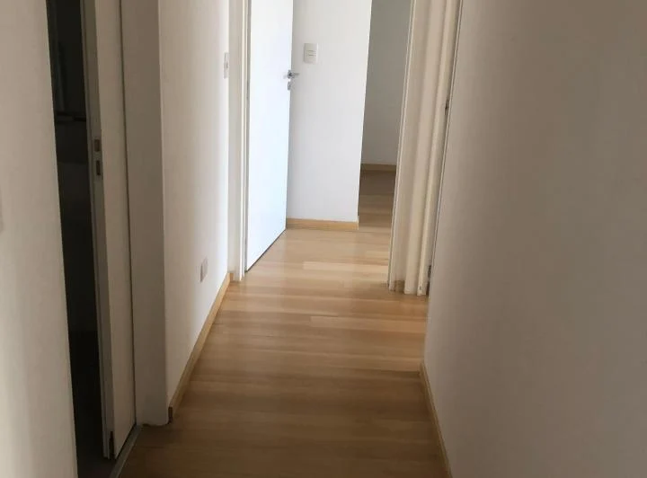 Semipiso de excelentes dimensiones con cochera 5
