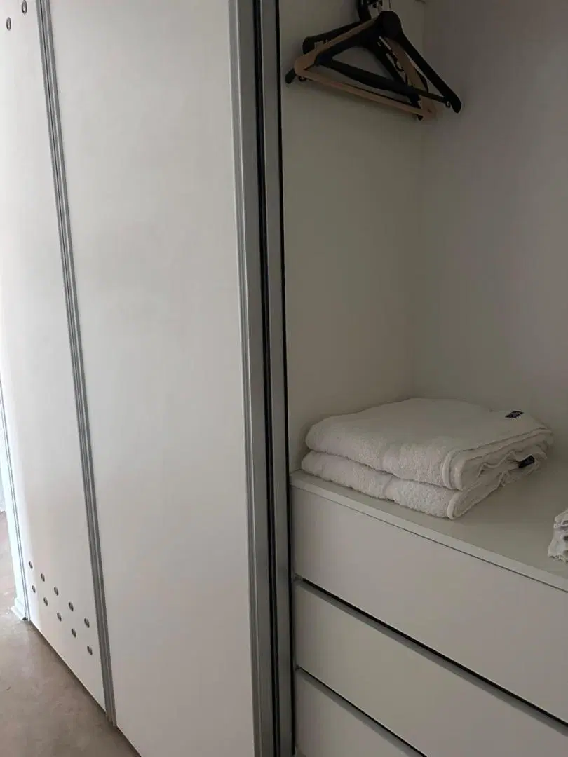 Edificio con piscina climatizada, loft fte merc pulgas 5