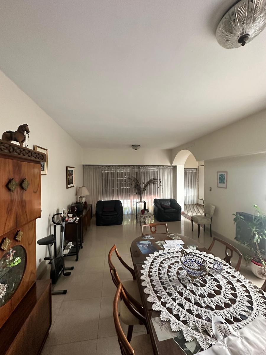 Foto de Casa Flores en 2 plantas, 4 ambientes 2 baños patios y terraza, imagen 4
