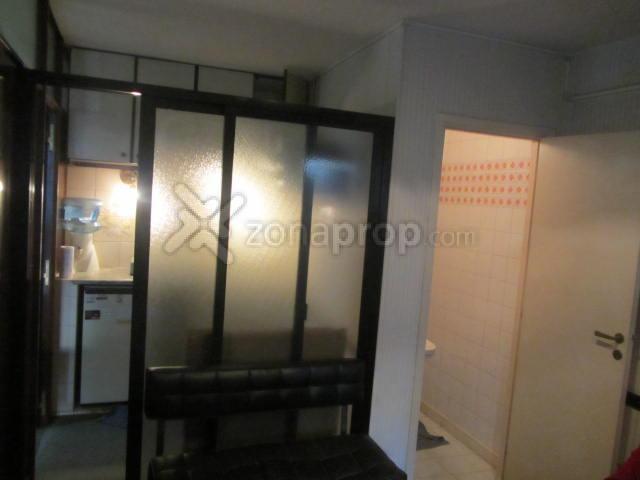 Foto de Oficina en Venta en Tribunales. Baño y cocina. Muy barata, imagen 2
