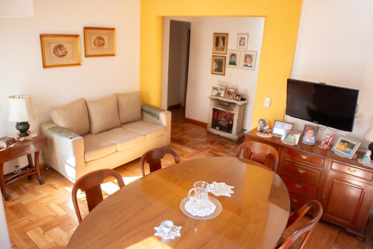 Villa Urquiza. PH 125 m². Living, 4 Dorm, 2 Baños, Terraza, Parrilla 1