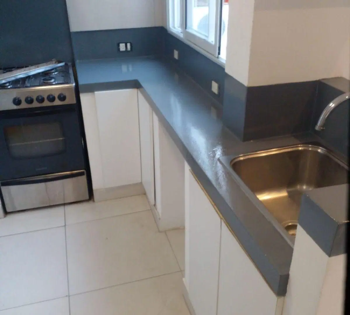 2 amb en venta en Flores, totalmente hecho a nuevo. Caracas y Av. Rivadavia. 3