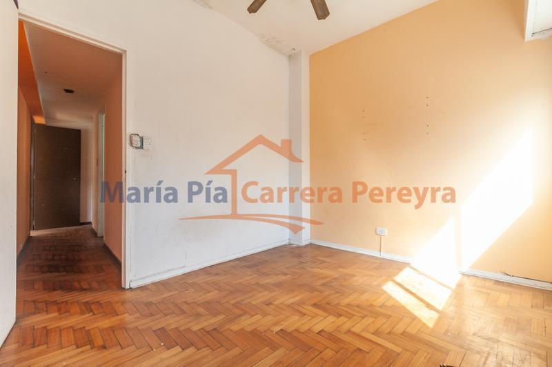 Excelente PH en V. Urquiza Sin Expensas de 2 Plantas Independientes de 6 Ambientes con Terraza 1