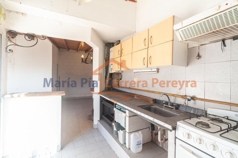 Excelente PH en V. Urquiza Sin Expensas de 2 Plantas Independientes de 6 Ambientes con Terraza 3