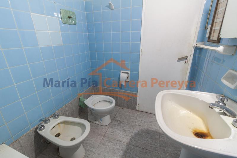 Excelente PH en V. Urquiza Sin Expensas de 2 Plantas Independientes de 6 Ambientes con Terraza 4