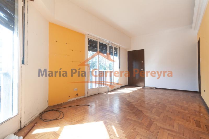 Excelente PH en V. Urquiza Sin Expensas de 2 Plantas Independientes de 6 Ambientes con Terraza 2