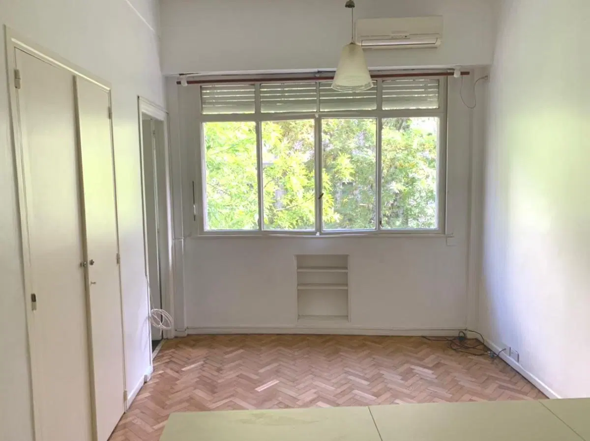 VENTA MONOAMBIENTE RODRIGUEZ PEÑA Y AV LIBERTADOR. RECOLETA 33M2 4