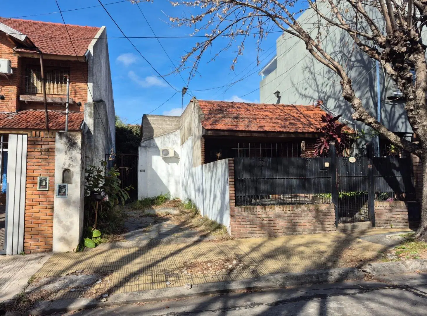 VENTA DE LOTE EN OLIVOS DE 284 M2 MARIANO MORENO 1880 ENTRE SARMIENTO Y QUINTANA 2