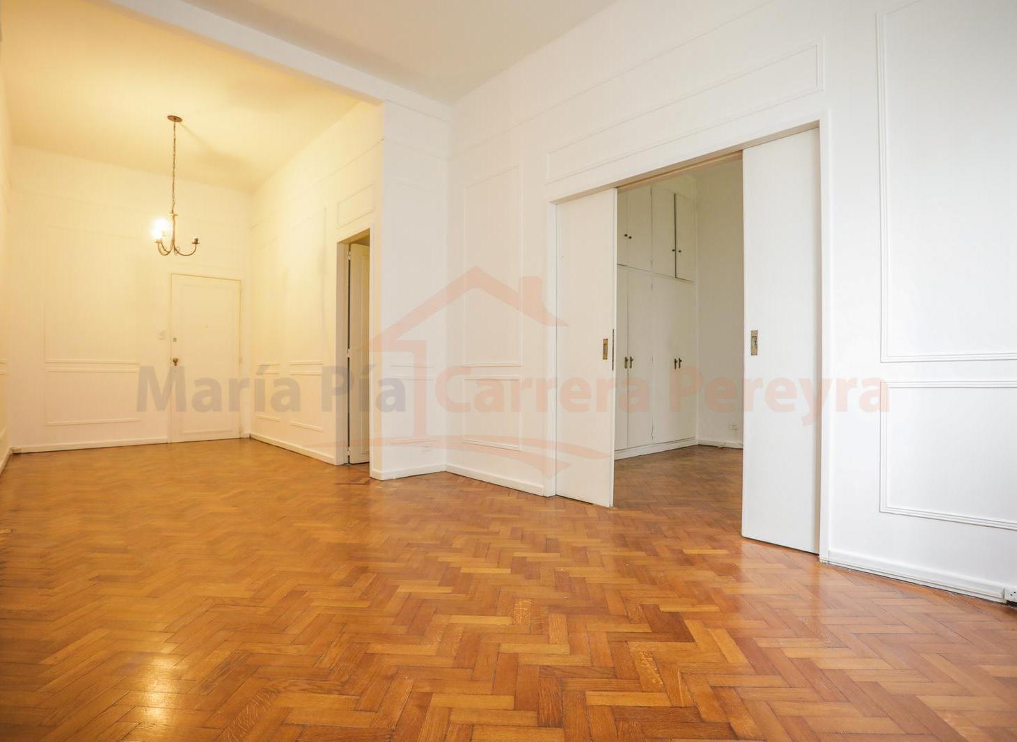 Foto de Venta Departamento de 4 ambientes en Paraná y Av. Santa Fe. Barrio Norte, imagen 3