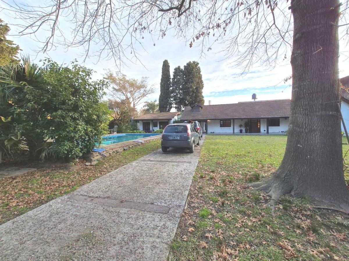 Foto de Casa En Venta 4 dormitorios pileta jardin cocheras en San Fermin 2.100, imagen 1