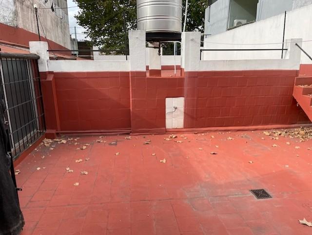Casa en Terreno Propio, 4 Dorm., Quincho con Parrilla y Terraza. 3