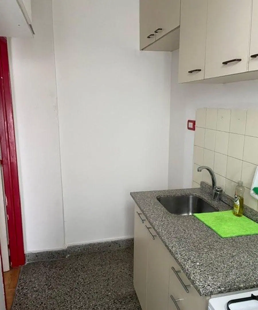 1 ambiente amplio, súper luminoso, a metros de Honorio Pueyrredón. 8
