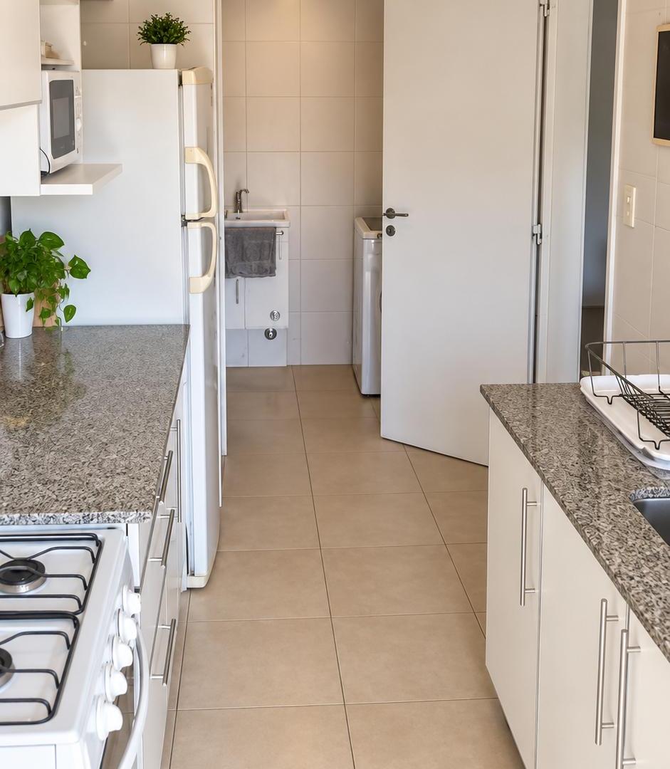 Foto de VENTA DEPARTAMENTO 2 DORMITORIOS – JARDINES DEL REY – COMPLEJO VILLA, imagen 2