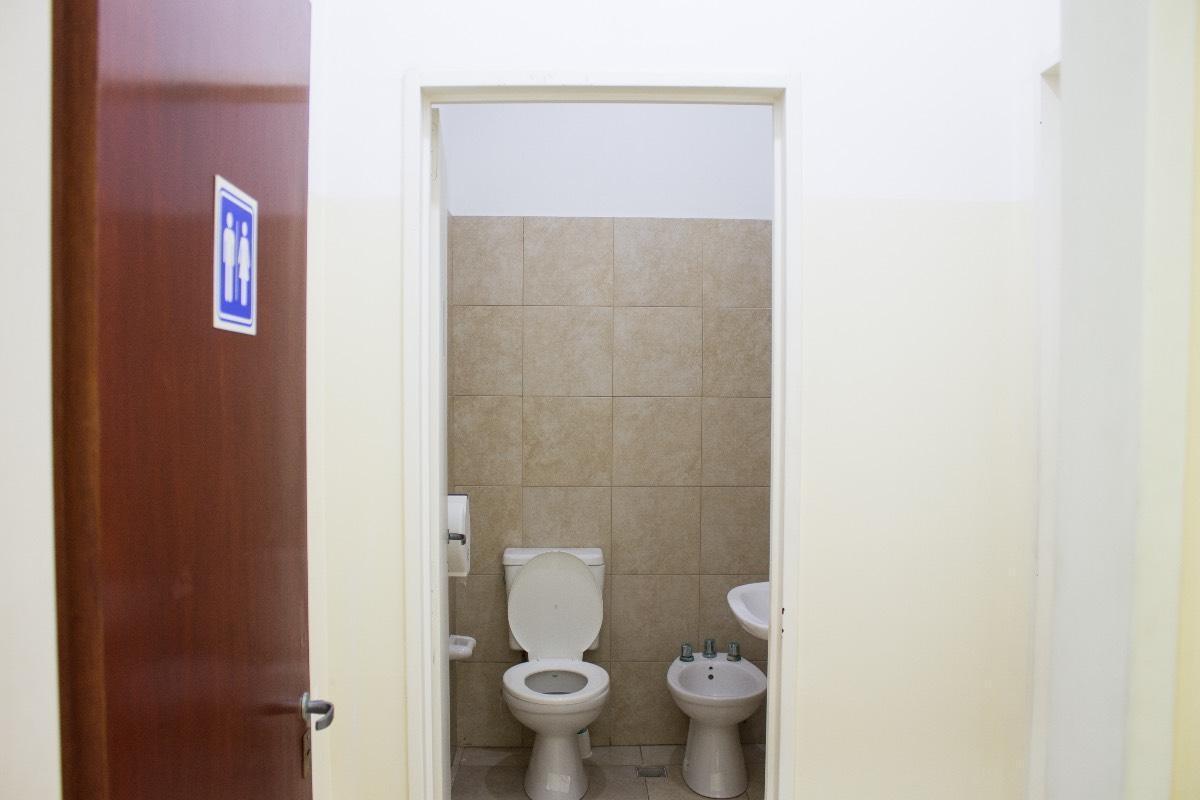 Foto de CHACARITA - DEPÓSITO CON OFICINAS - 1189 M² CUBIERTOS, imagen 4