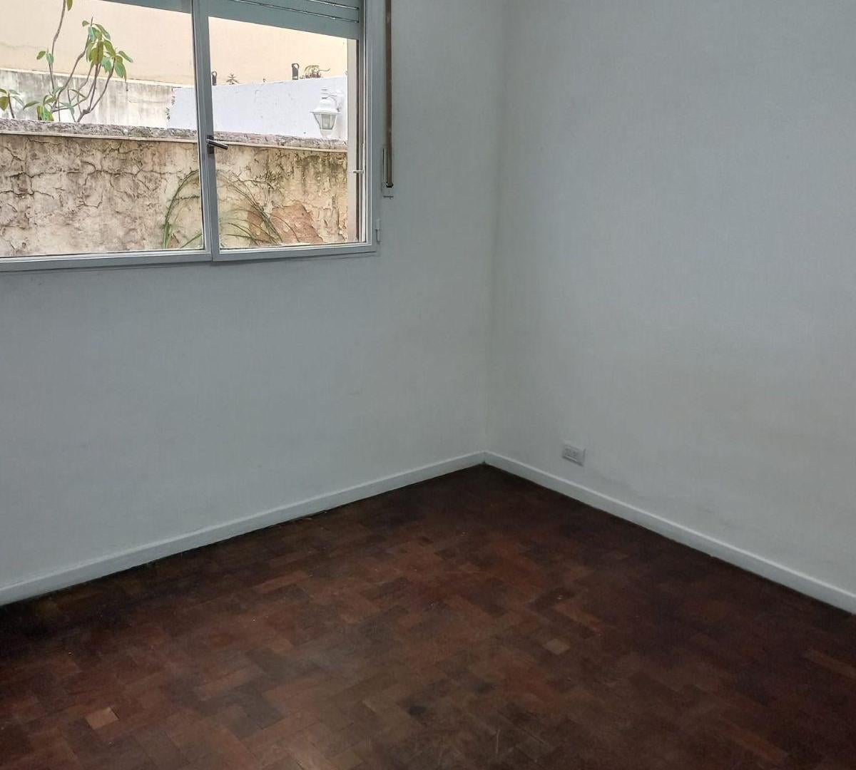 Foto de AV. SANTA FE Y AZCUENAGA - ALQUILER 2 AMB CON PATIO, imagen 4