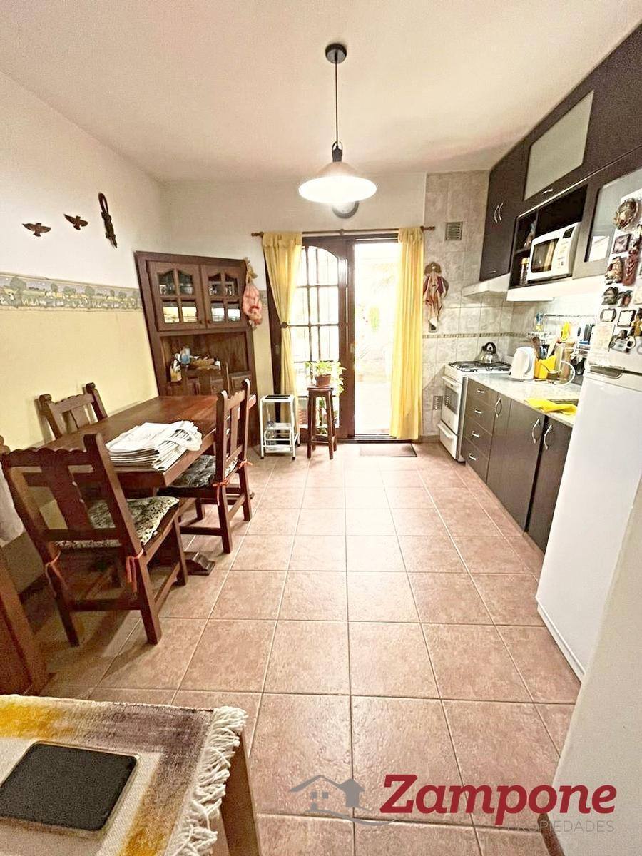 Foto de CASA TIPO TRÍPLEX EN VENTA. OPORTUNIDAD. APTO CRÉDITO, imagen 3