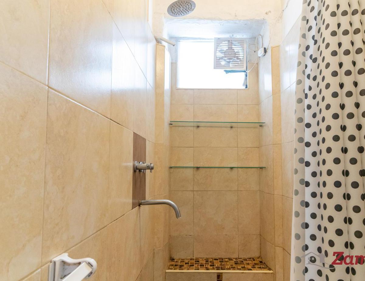 Venta Casa de 6 Ambientes en Parque Avellaneda 2