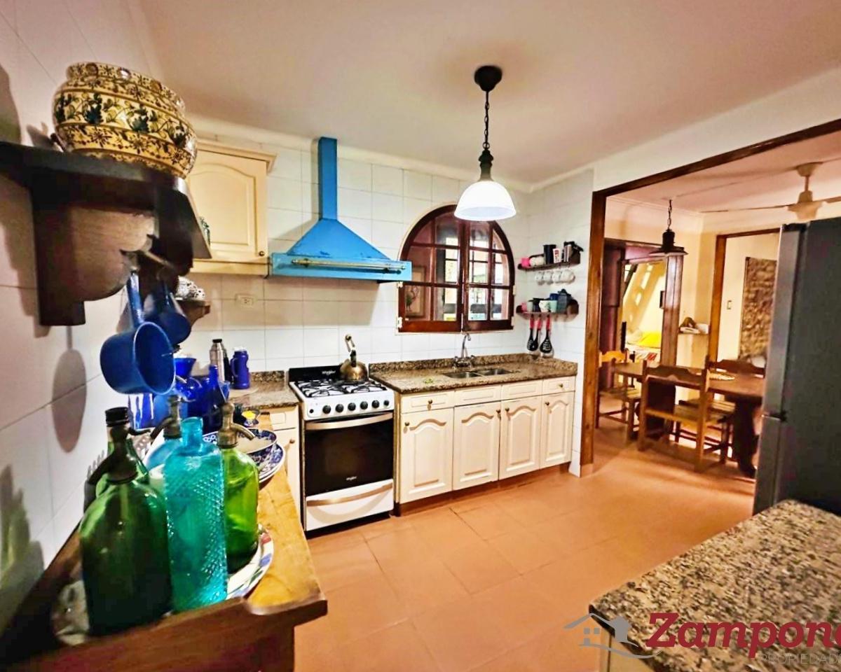 Casa en Parque Chacabuco con Terraza y Garage 4