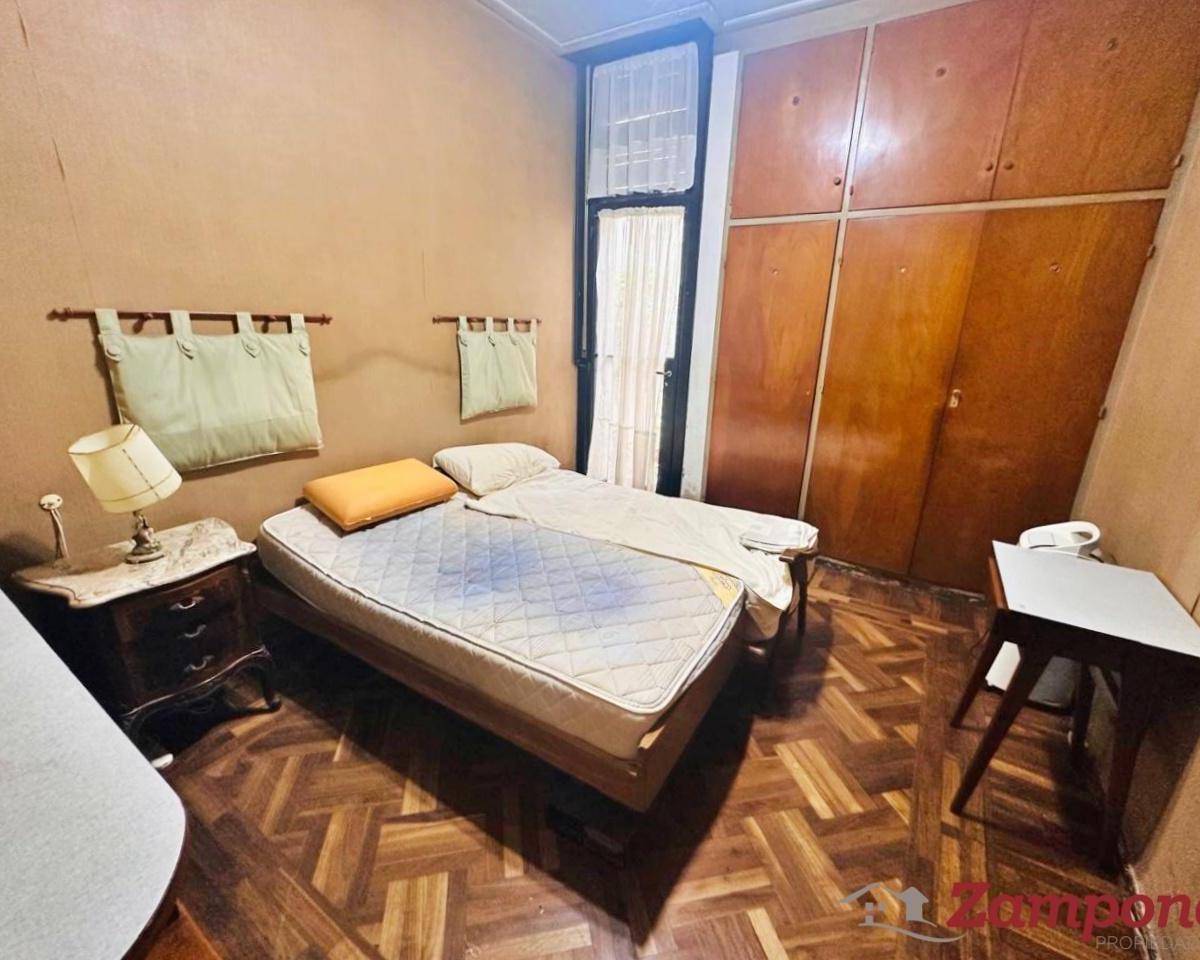 Casa en Venta con Ubicación Privilegiada: Caballito 3