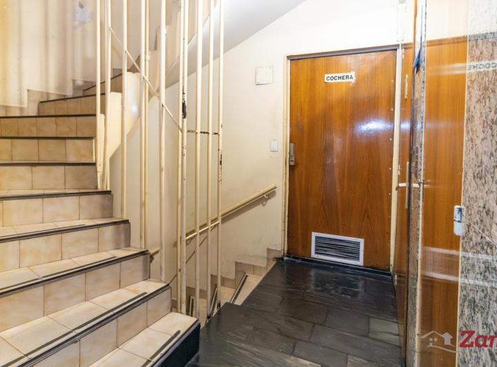 Venta departamento 3 amb con dependencia balcon aterrazado y cochera en Almagro 5