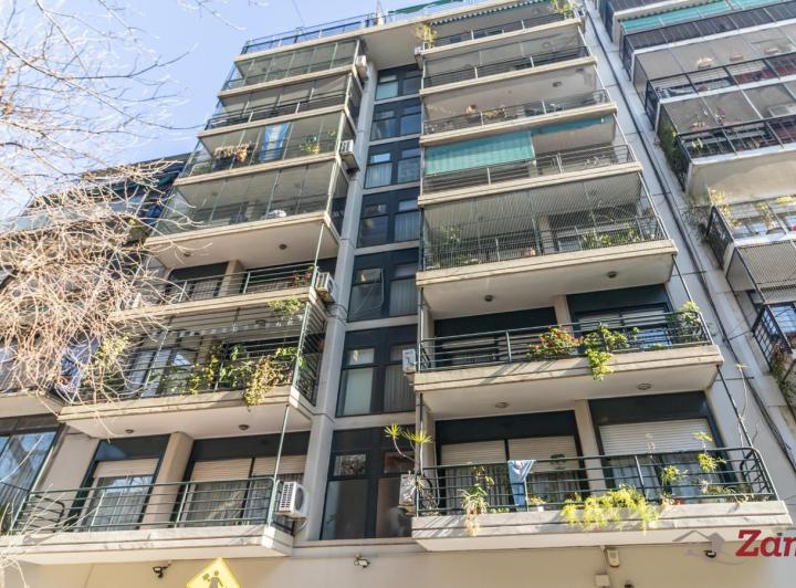 Venta departamento 3 amb con dependencia balcon aterrazado y cochera en Caballito 5
