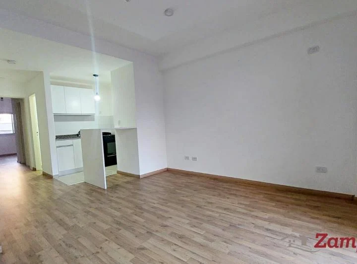 Departamento alquiler impecable balcón y dormitorio en suite en Caballito/Parque Centenario 1