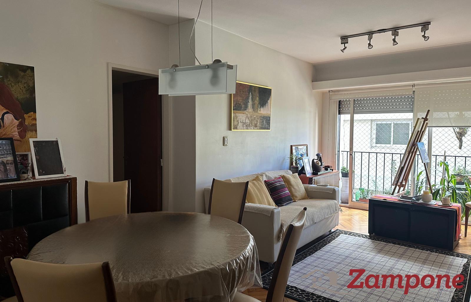 Foto de Venta Depto. 1 dorm en suite 2 dormitorios 1 baño, balcón y cochera. Av, imagen 5