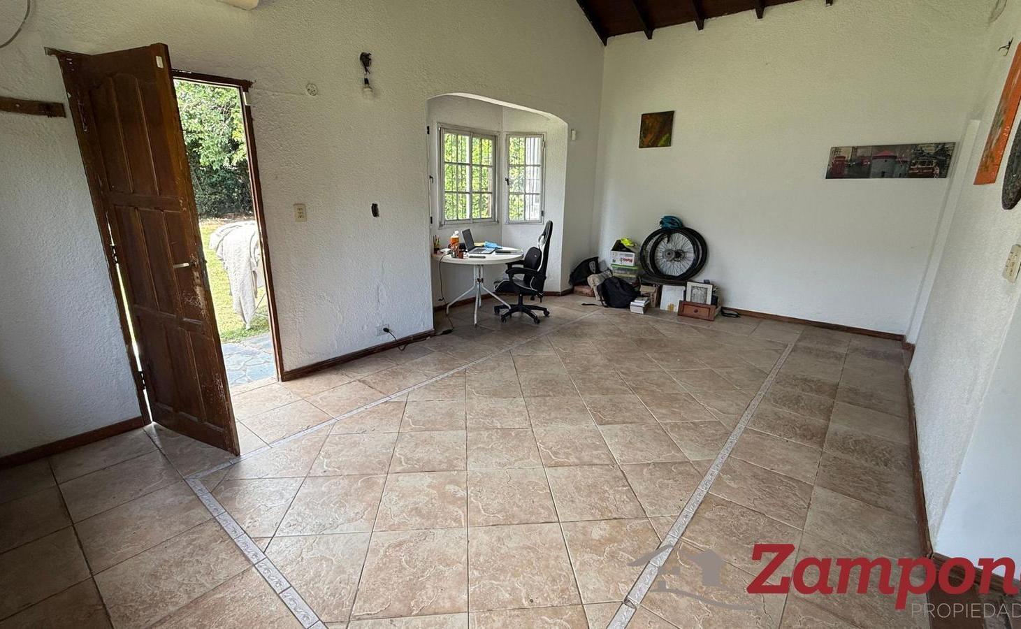 Foto de Casa 3 ambientes con patio, quincho y pileta - La reja, Moreno, imagen 3