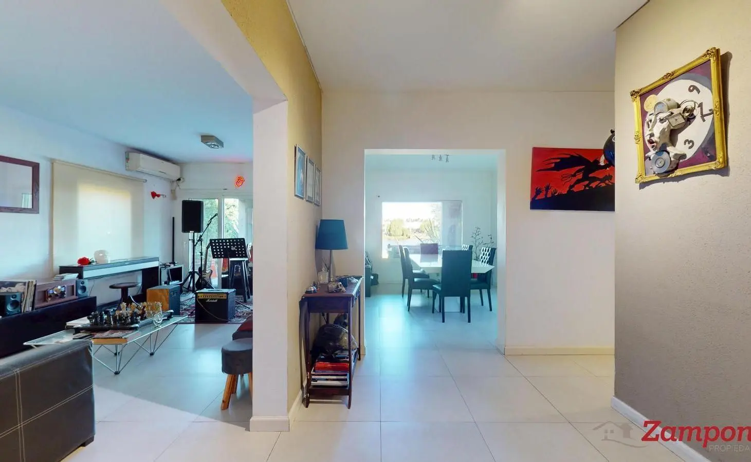 Venta casa con 4 dormitorios a la laguna en el Barrio Cerrado La Comarca 3
