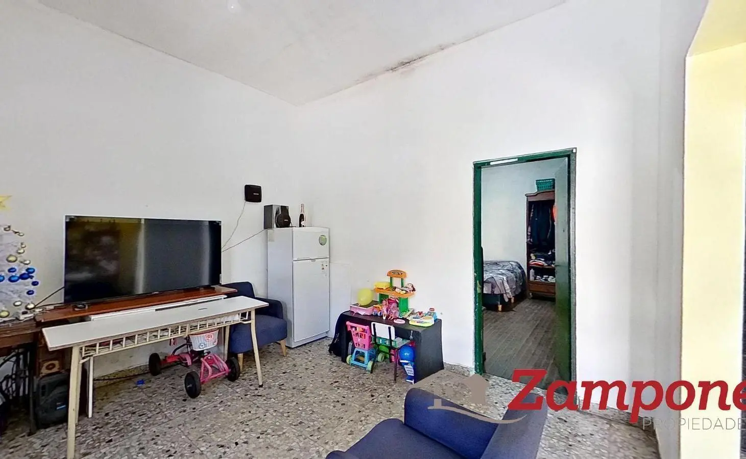 Comercio con vivienda atrás y entrada independiente, en Munro. 4