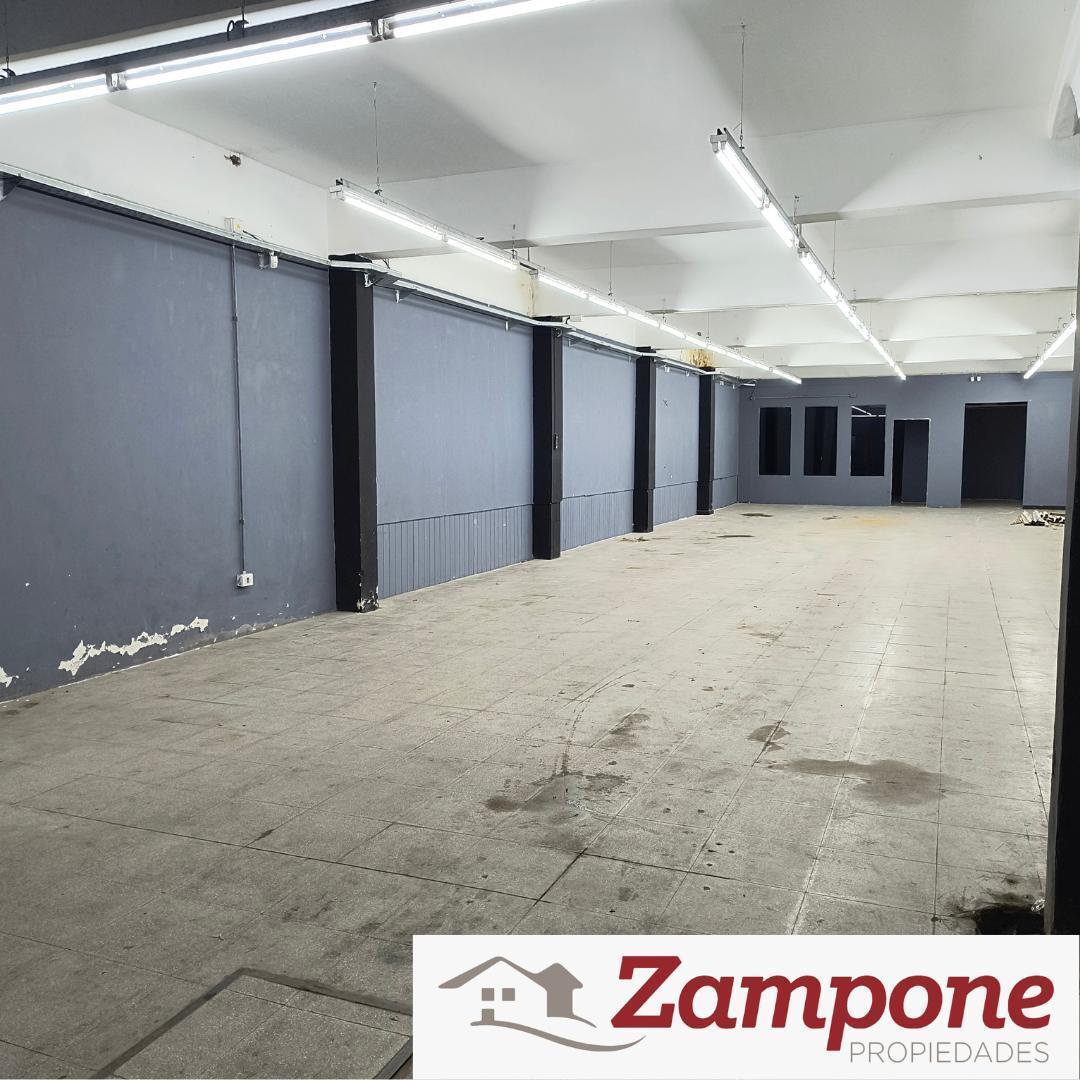 Foto de LOCAL COMERCIAL VARIOS RUBOS 237M2 CUBIERTOS IDEAL DEPOSITO, imagen 1