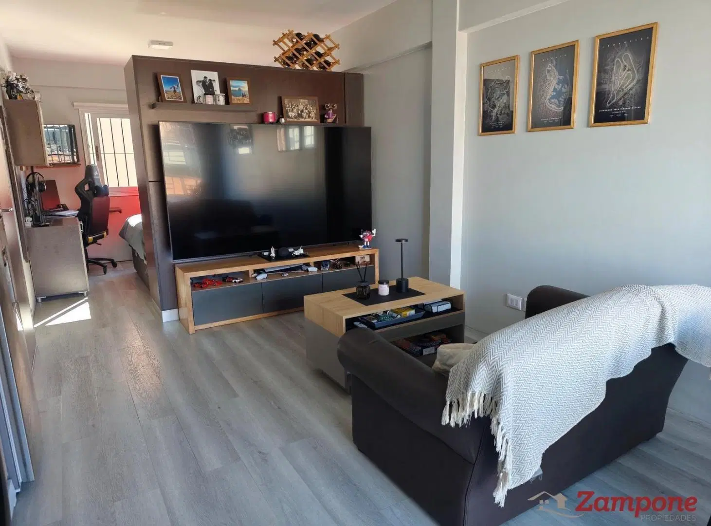 Departamento en venta monoambiente divisible con cochera, terraza y baulera, 71M2, Saavedra. 4