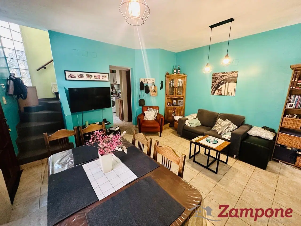 Venta de Duplex de 4 ambientes en condominio con cochera, patio y parrilla 3