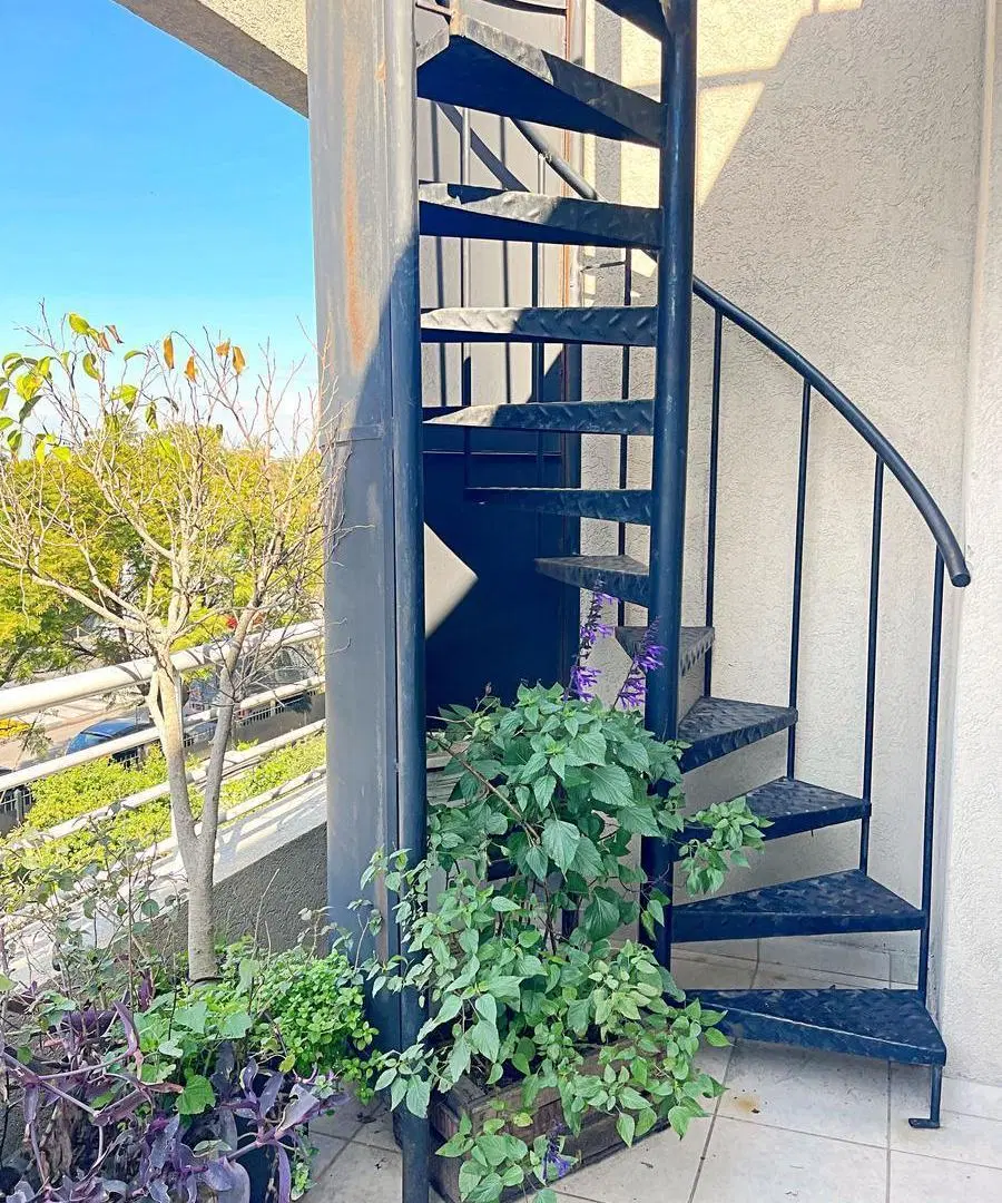 Venta Departamento Complejo Sucre gran Terraza privada 5