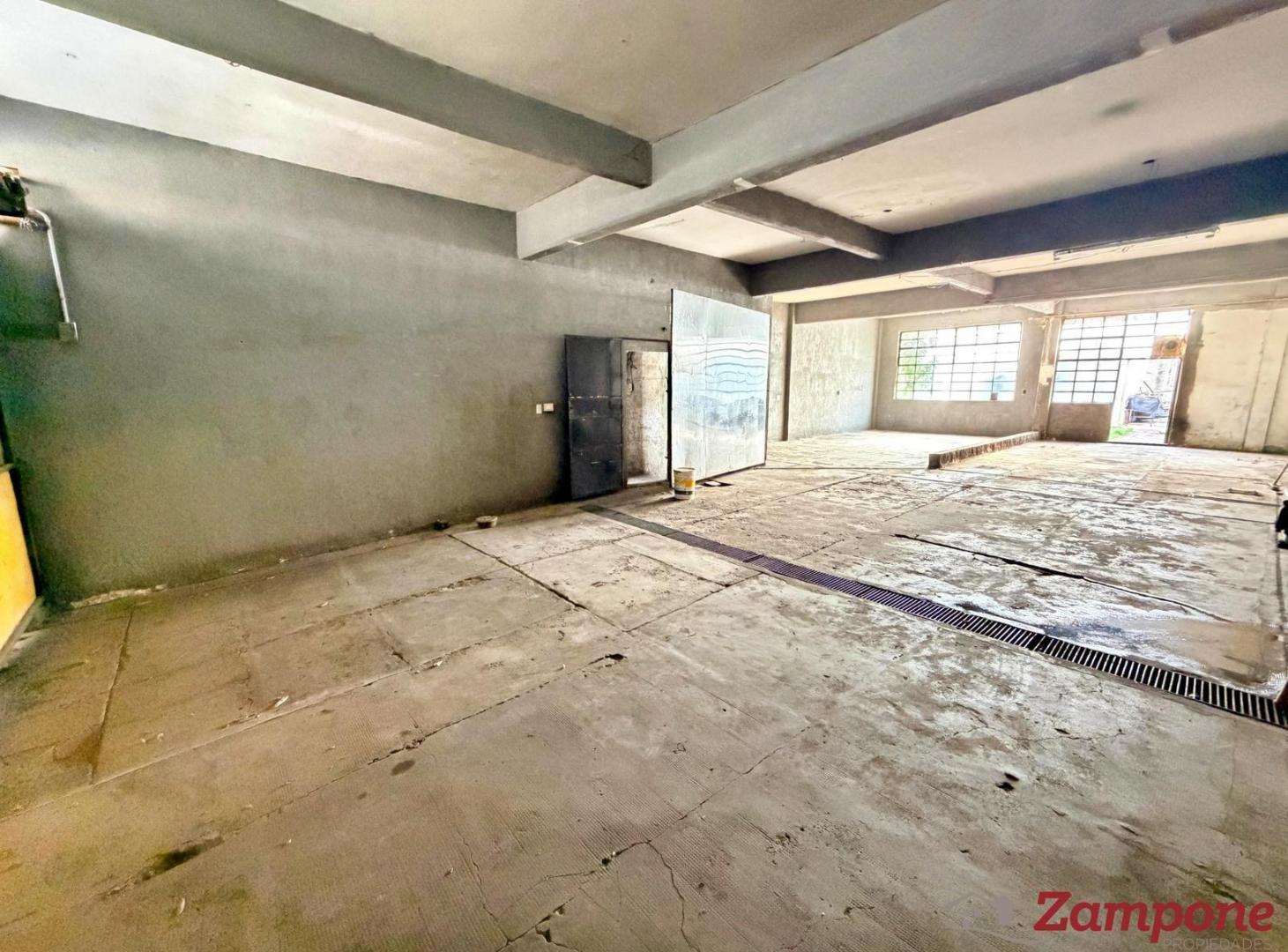 Foto de Venta Local Comercial en Mataderos, imagen 1