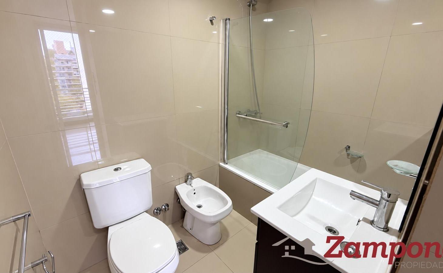 Foto de Alquiler departamento 2 ambientes con balcon y toilette, imagen 3