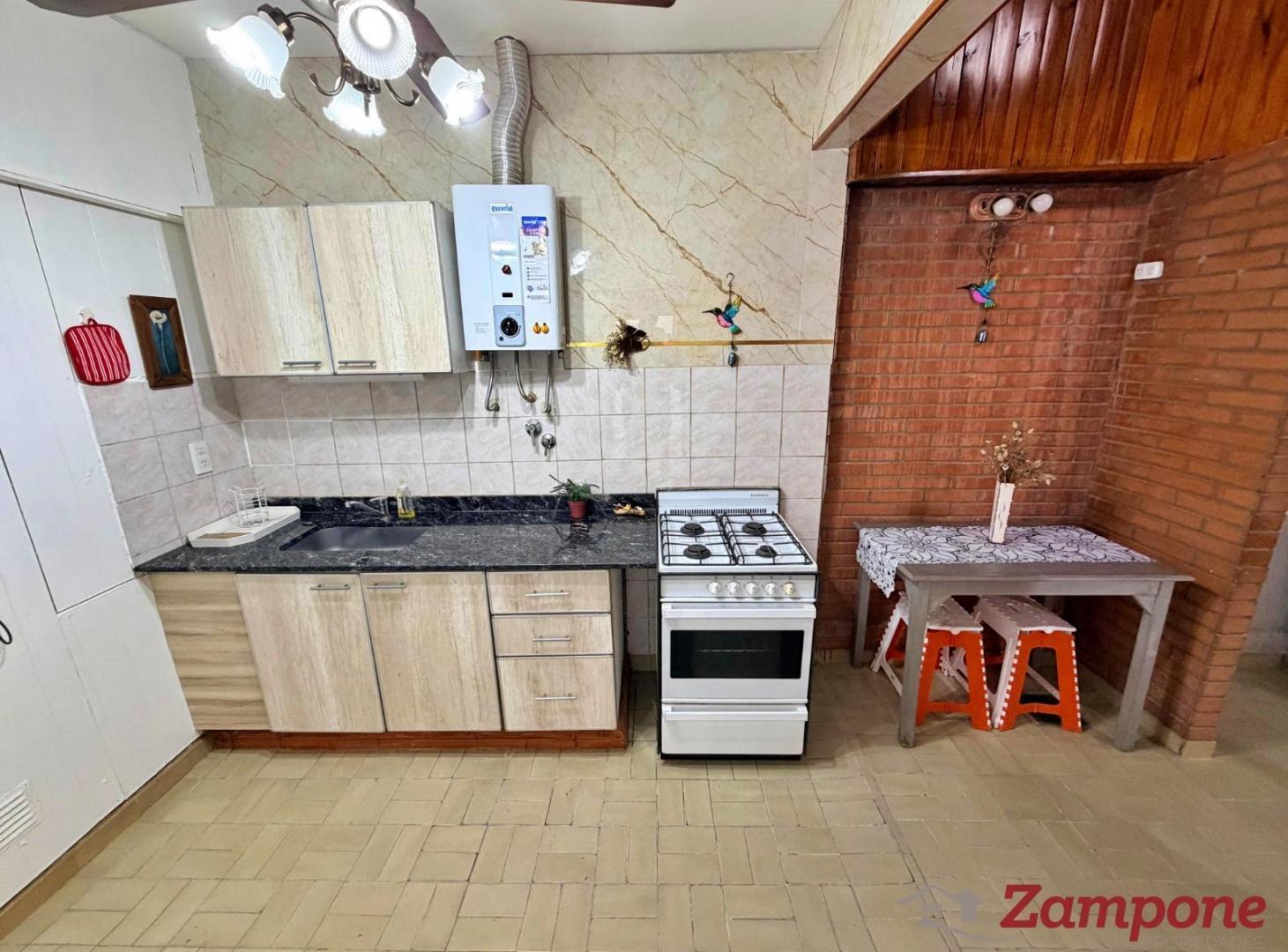 Foto de Alquiler PH 4 ambientes Parque Chacabuco, imagen 5
