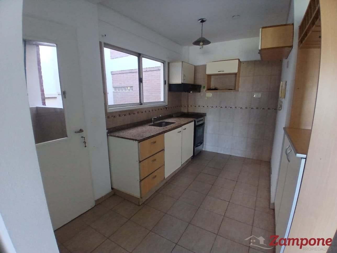 Foto de ALQUILER Departamento 3 AMB AL FRENTE C/ BALCON, imagen 5