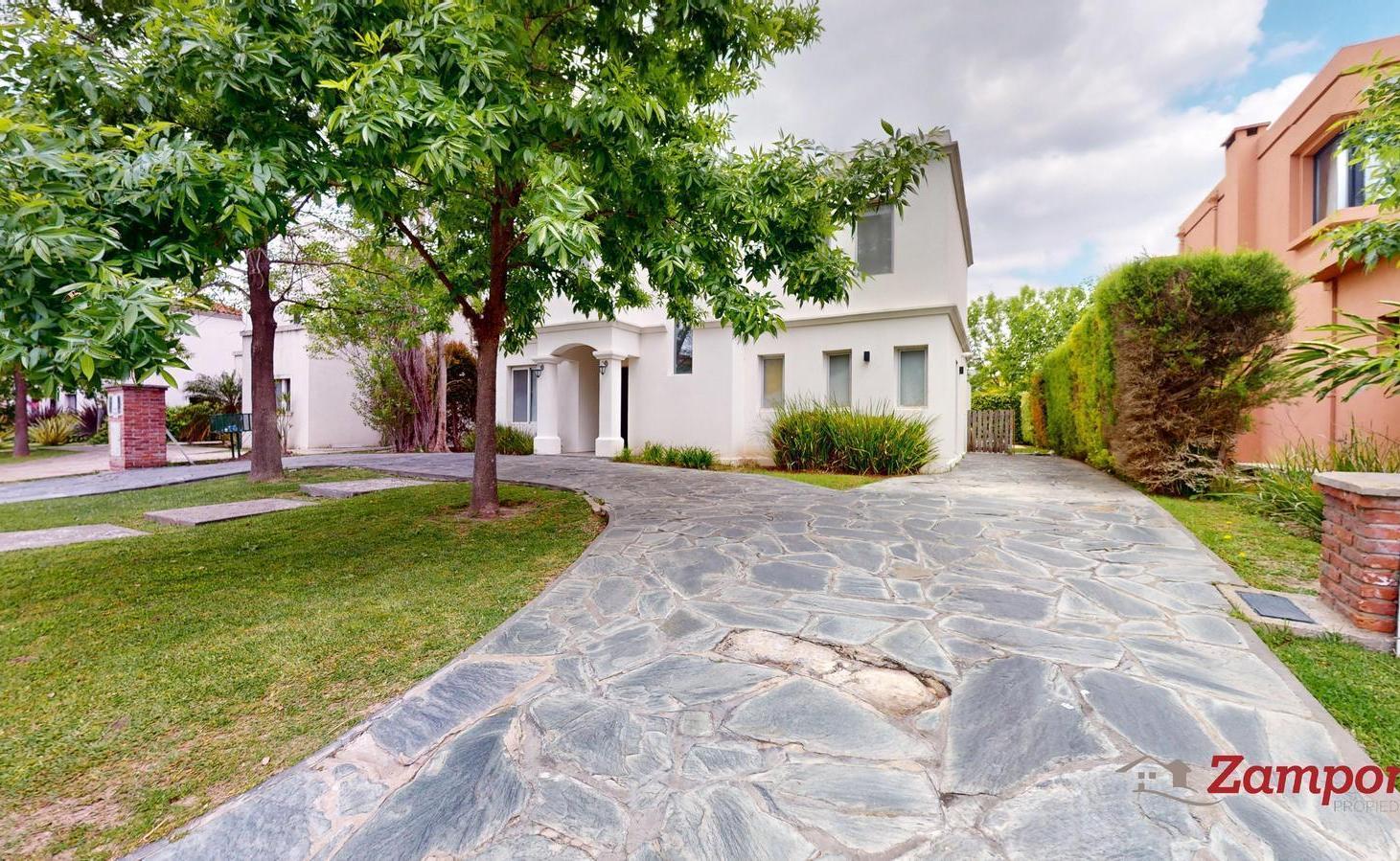 Foto de Venta Casa 4 dormitorios con escritorio, dependencia, galeria, jardín y, imagen 3