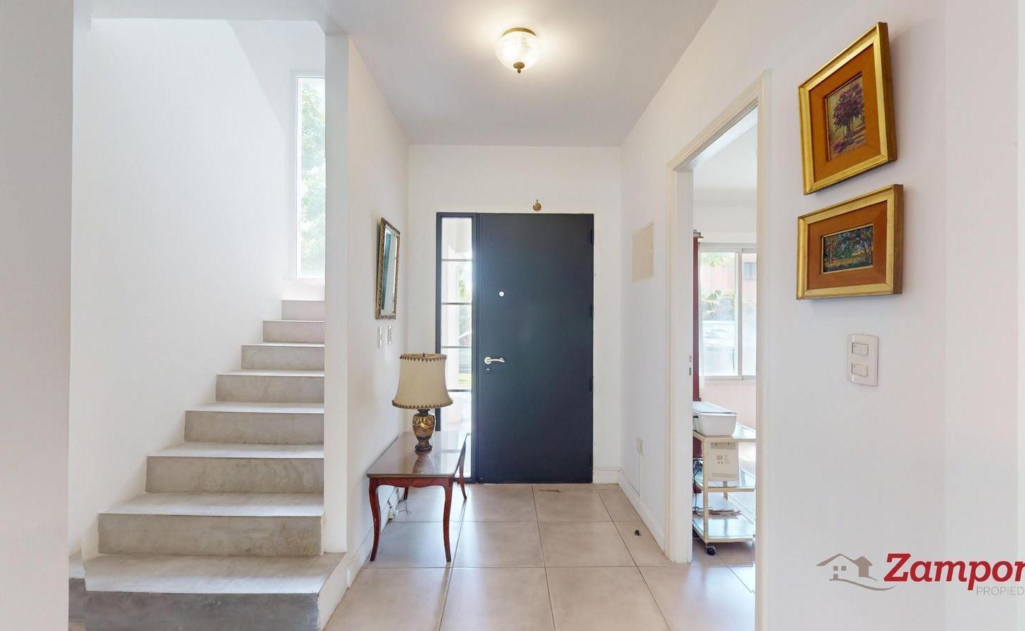 Foto de Venta Casa 4 dormitorios con escritorio, dependencia, galeria, jardín y, imagen 5
