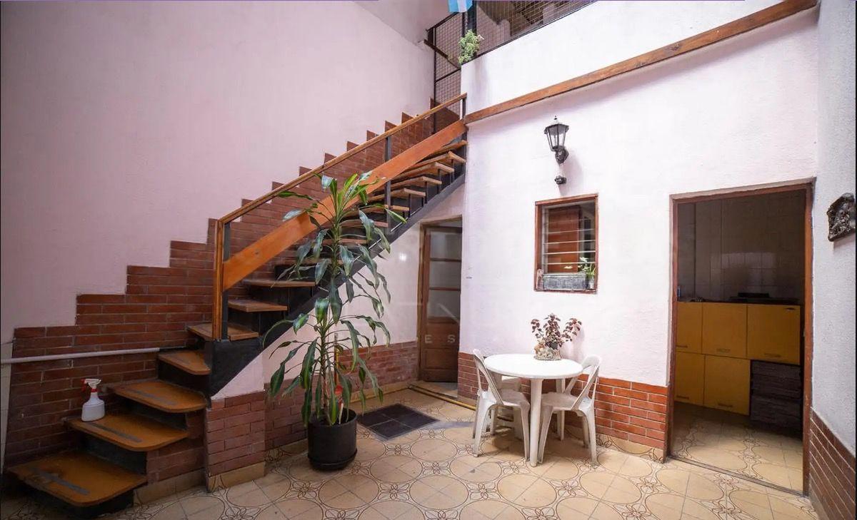 Casa de Lote Propio en Venta - 7 Ambientes - Boedo 5