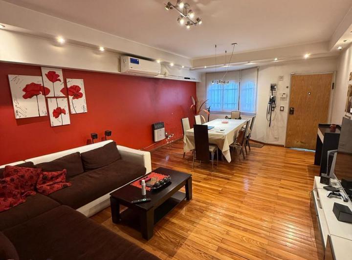 Casa en Venta - 3 Plantas - Villa del Parque 4