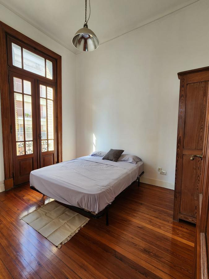 Hermoso Departamento Estilo Frances en Esquina 3