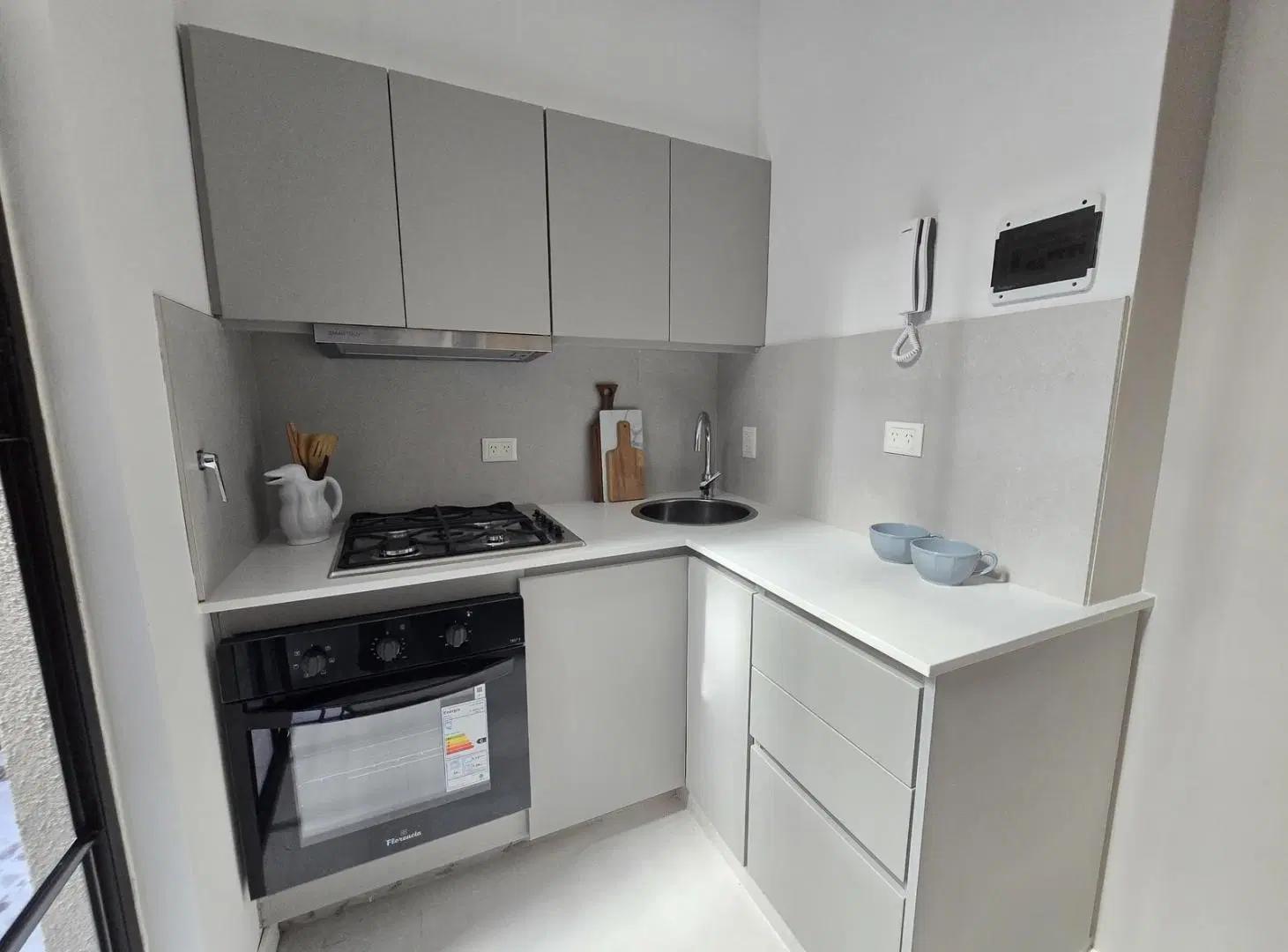 Departamento en Belgrano 2 ambientes con patio, Impecable. Bajas expensas, 3