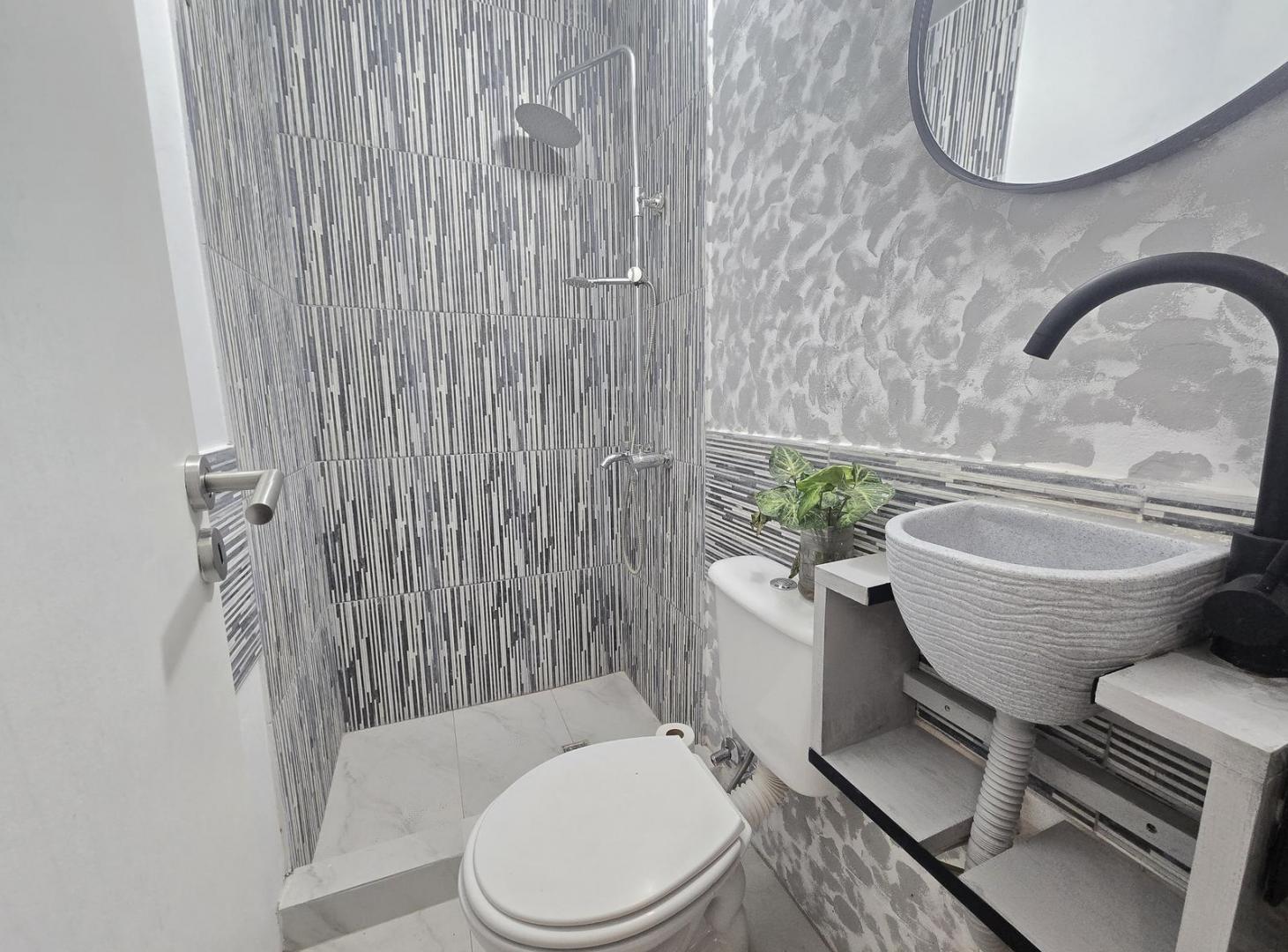 Foto de PH de 4 ambientes con patios y 2 baños, imagen 5