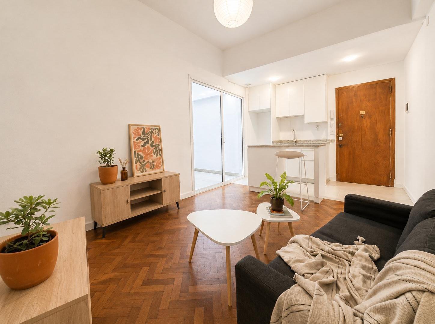 Foto de PH en Belgrano 2 ambientes con 2 patios - Ugarte y Obligado, imagen 1